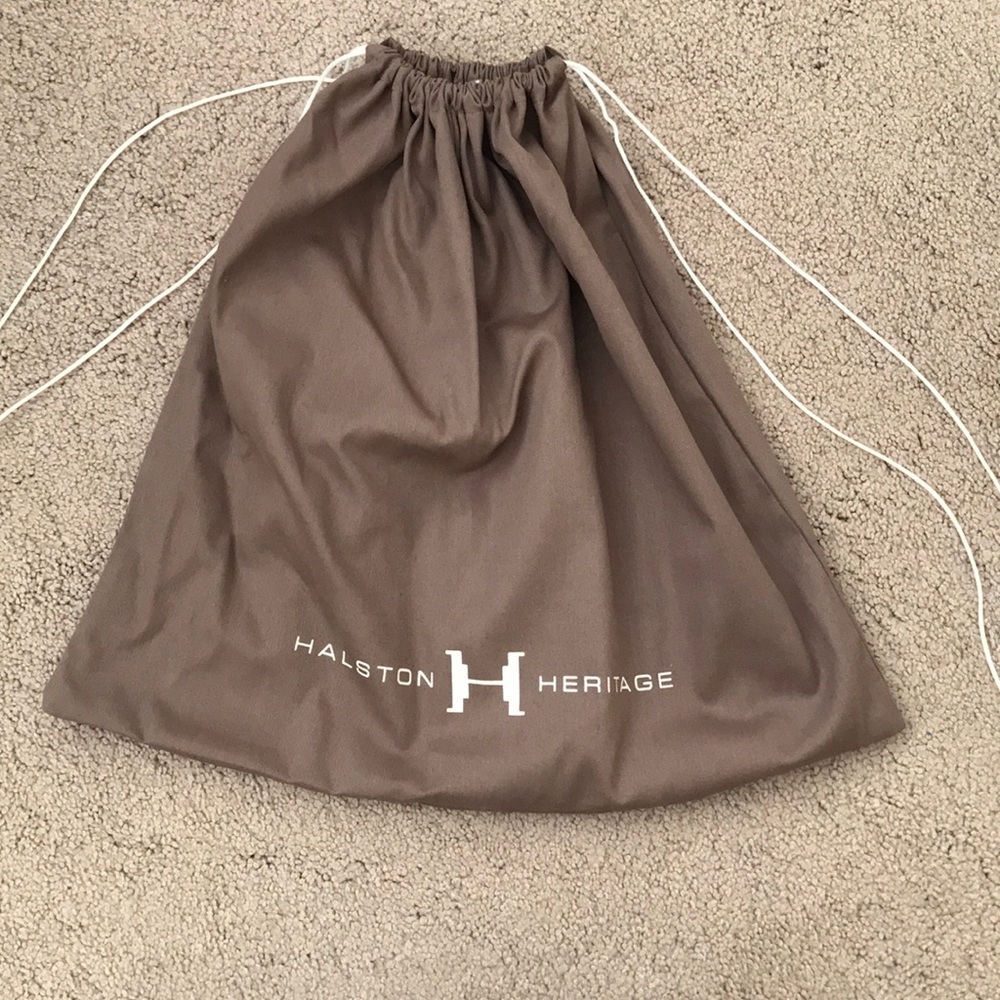 NWT Halston Heritage Large Dark Ash wristlet - Picture 4 of 4